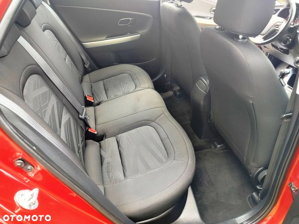 Kia Ceed 1.4 CVVT SW LX - 25