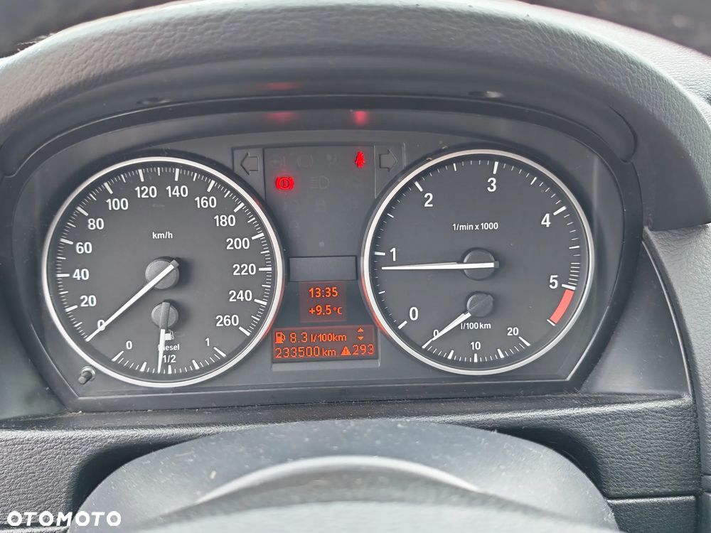 BMW X1 xDrive18d - 16