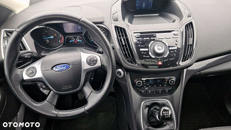 Ford Kuga 2.0 TDCi 4x4 Trend - 24