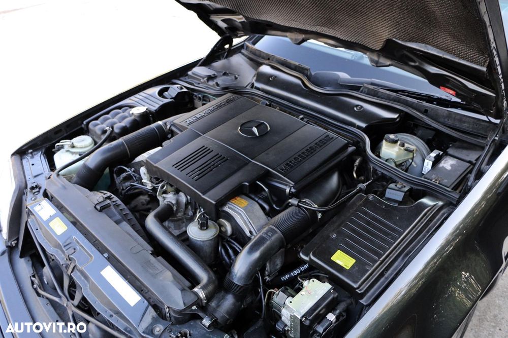Mercedes-Benz SL - 24