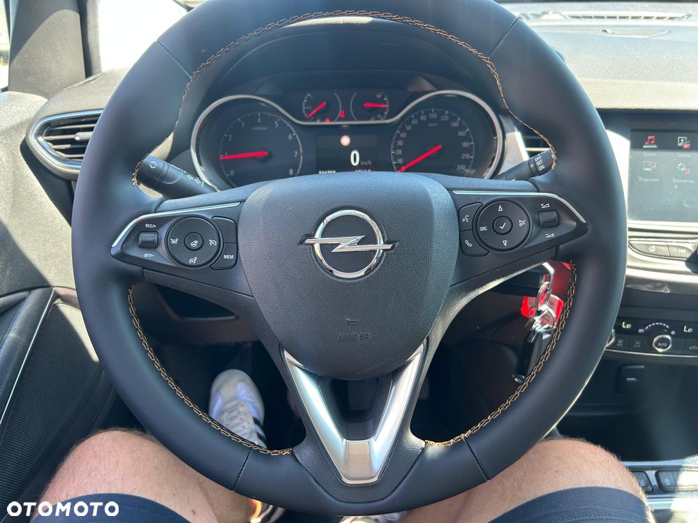 Opel Crossland X 1.2 T Design Line S&S - 28