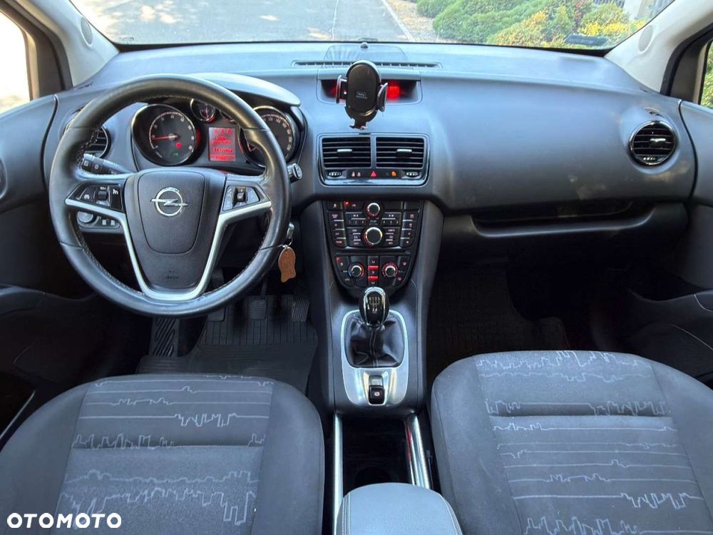 Opel Meriva - 11