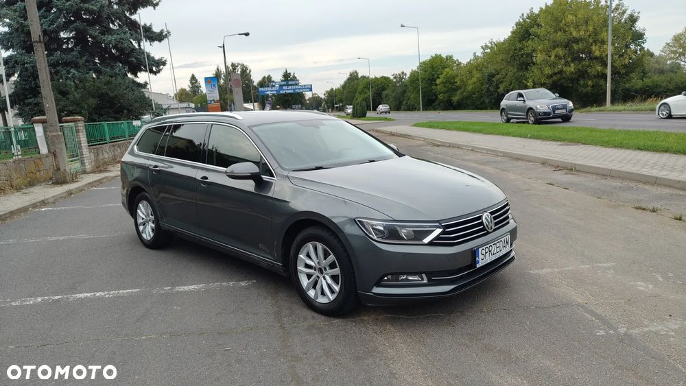 Volkswagen Passat Variant 1.6 TDI (BlueMotion Technology) DSG Comfortline - 8