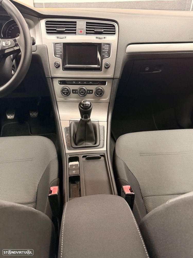 VW Golf 1.6 TDi BlueMotion Confortline - 33