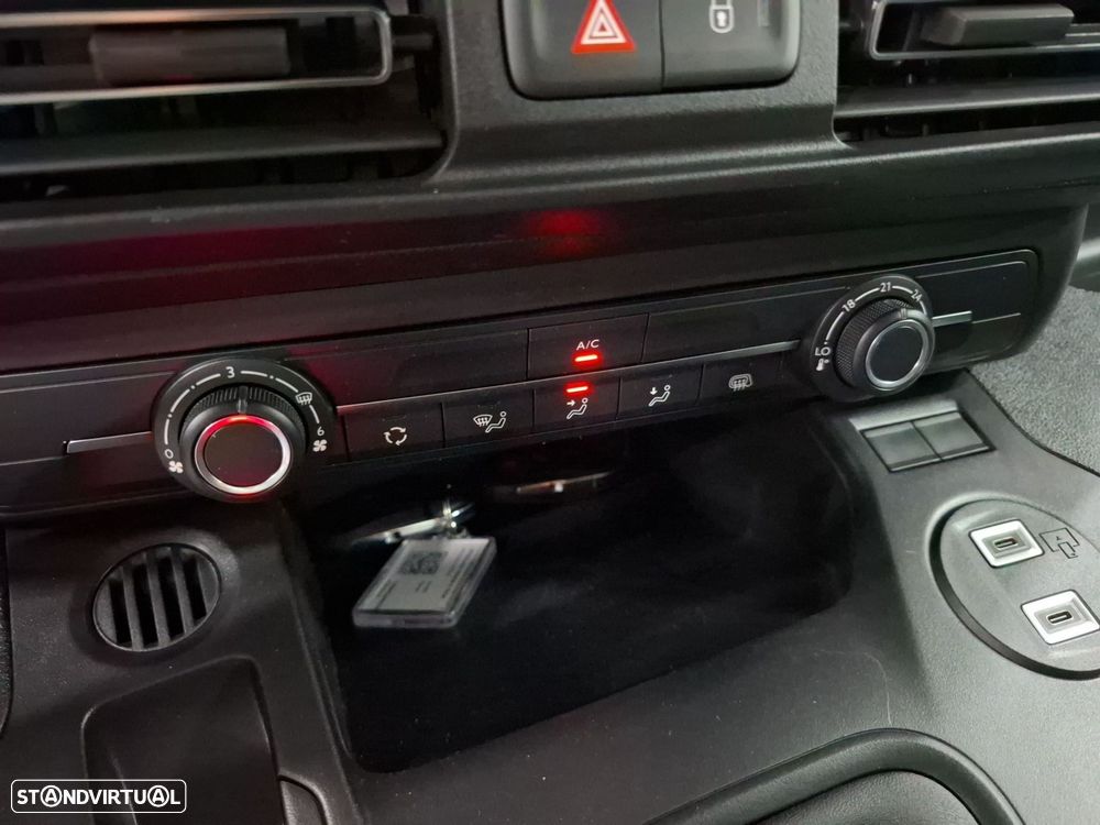 Opel Combo Combo Cargo (L1). E15DT E6.4 & MT6 100cv - 18