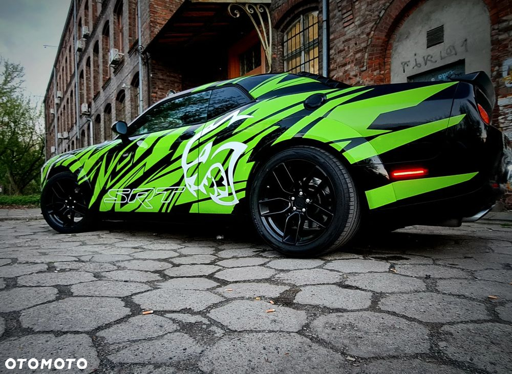 Dodge Challenger 6.4 Scat Pack - 8