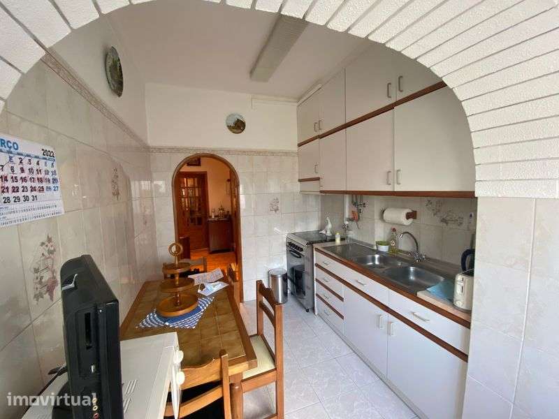 Em pleno centro da Cova da Piedade vende-se T1 - Grande imagem: 4/8