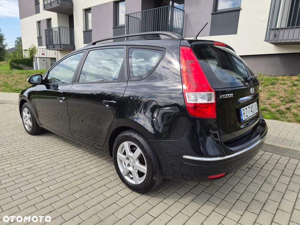 Hyundai i30 2.0 Premium - 16