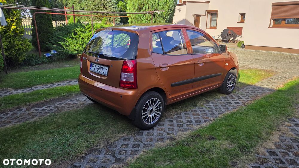 Kia Picanto 1.0 Family - 6
