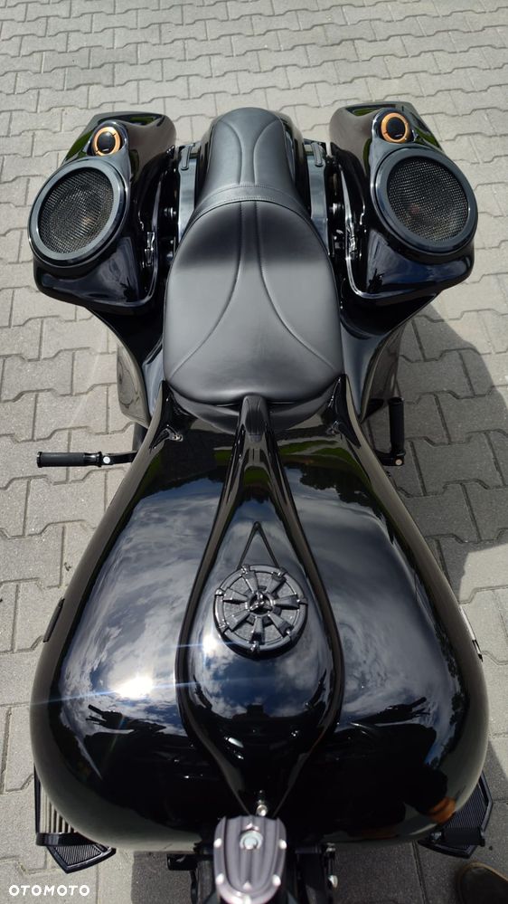 Harley-Davidson Touring Street Glide - 17