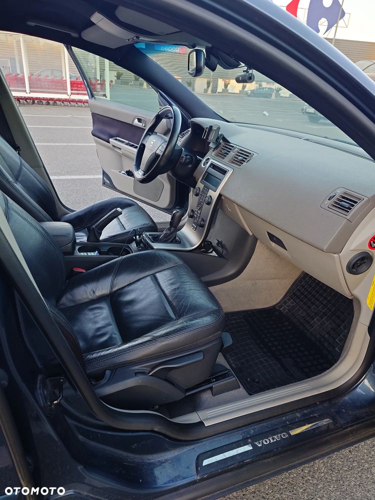 Volvo V50 2.0D Momentum - 8
