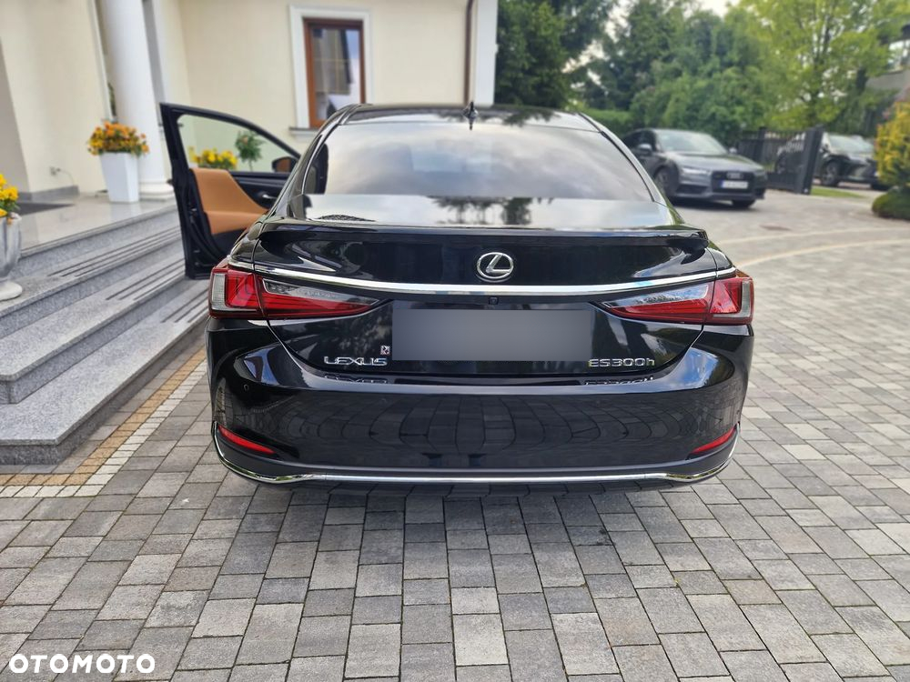 Lexus ES - 8