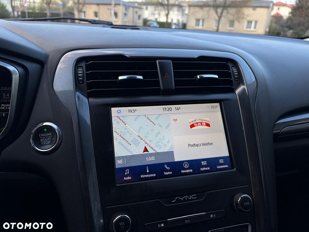 Ford Mondeo 2.0 Hybrid Titanium - 24