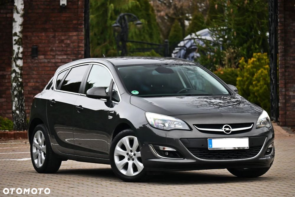 Opel Astra ver-1-4-turbo-cosmo - 9