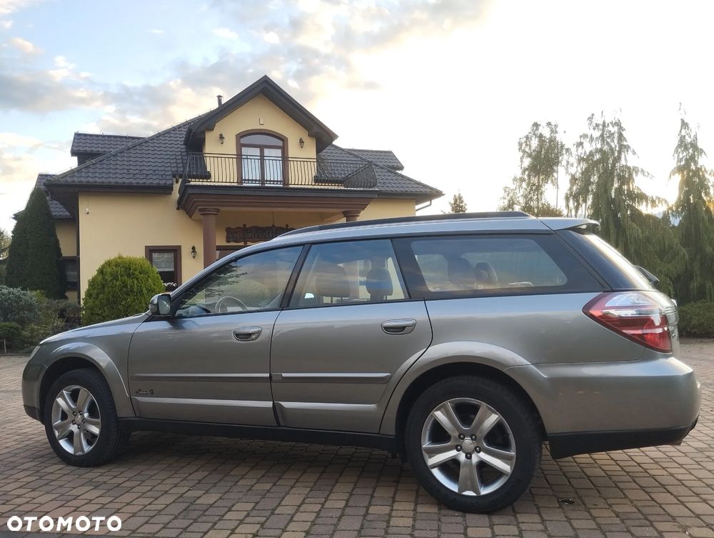 Subaru Outback - 2