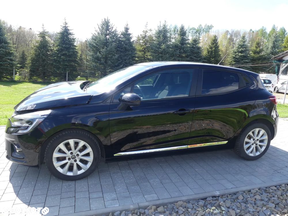 Renault Clio - 10