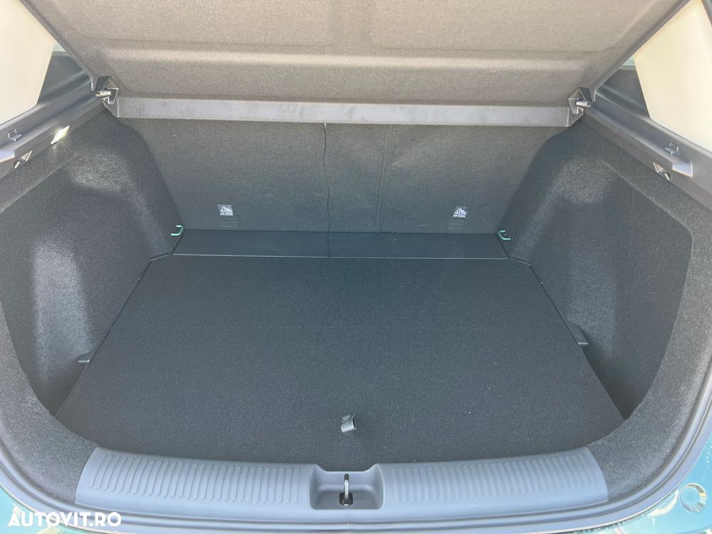 MG ZS HEV - 16