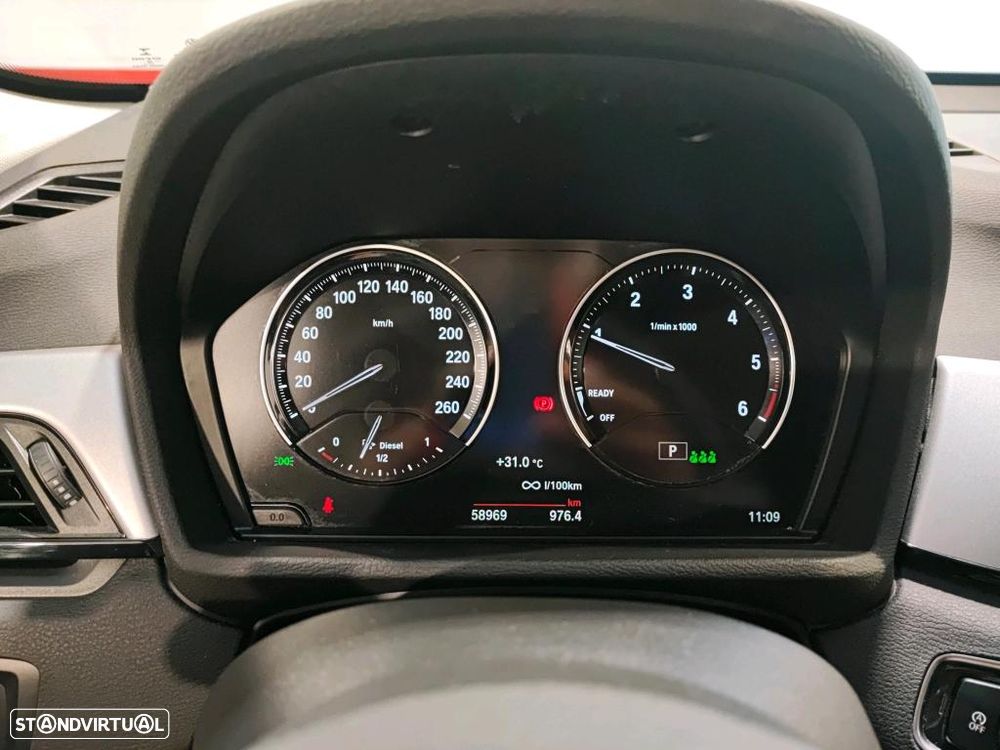 BMW X1 16 d sDrive Pack Essence Auto - 6
