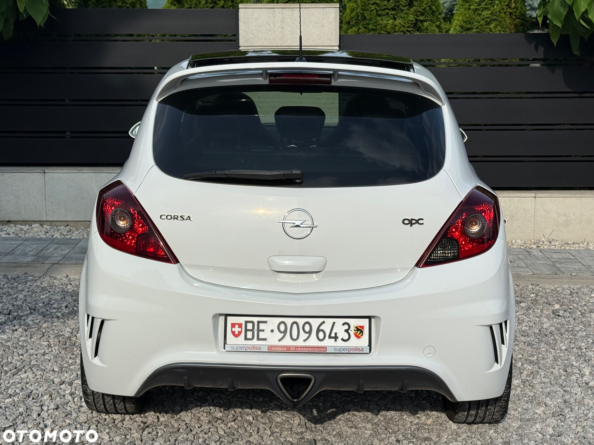 Opel Corsa 1.6 Turbo OPC - 11