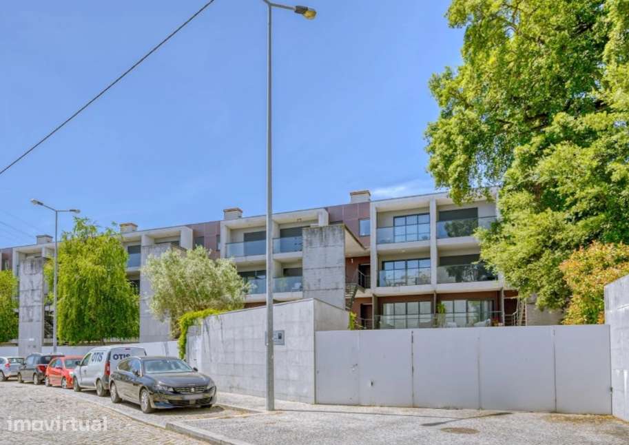 Andar Moradia 215m2 Área Total- 5m do Porto - Grande imagem: 4/20
