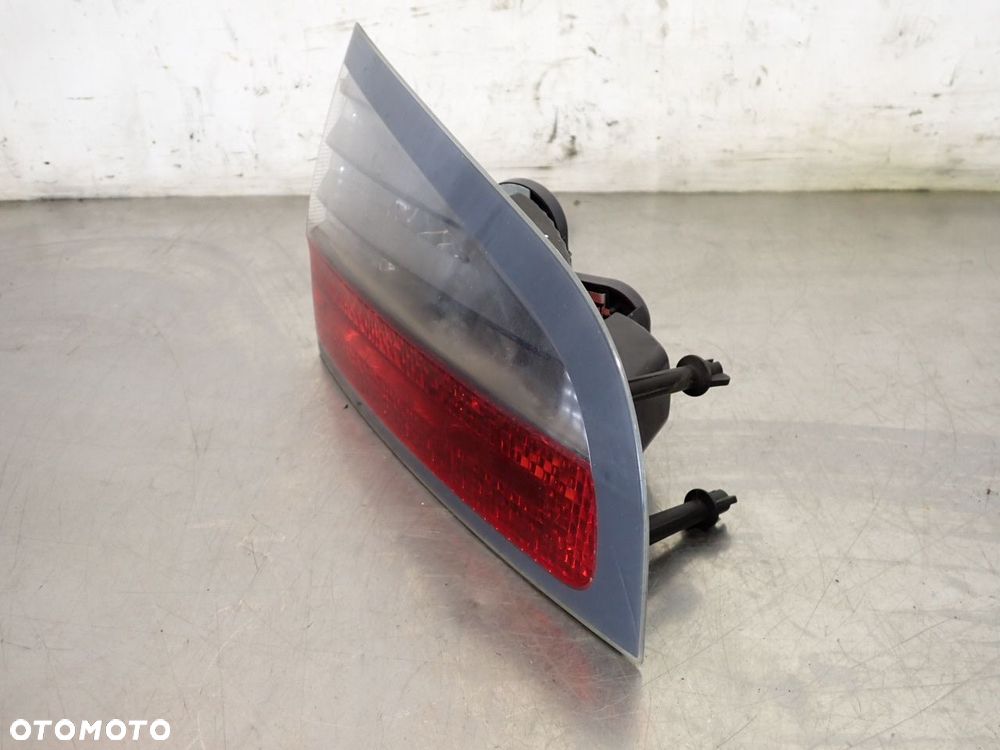 LAMPA LEWA TYLNA W KLAPIE FORD S-MAX I - 6