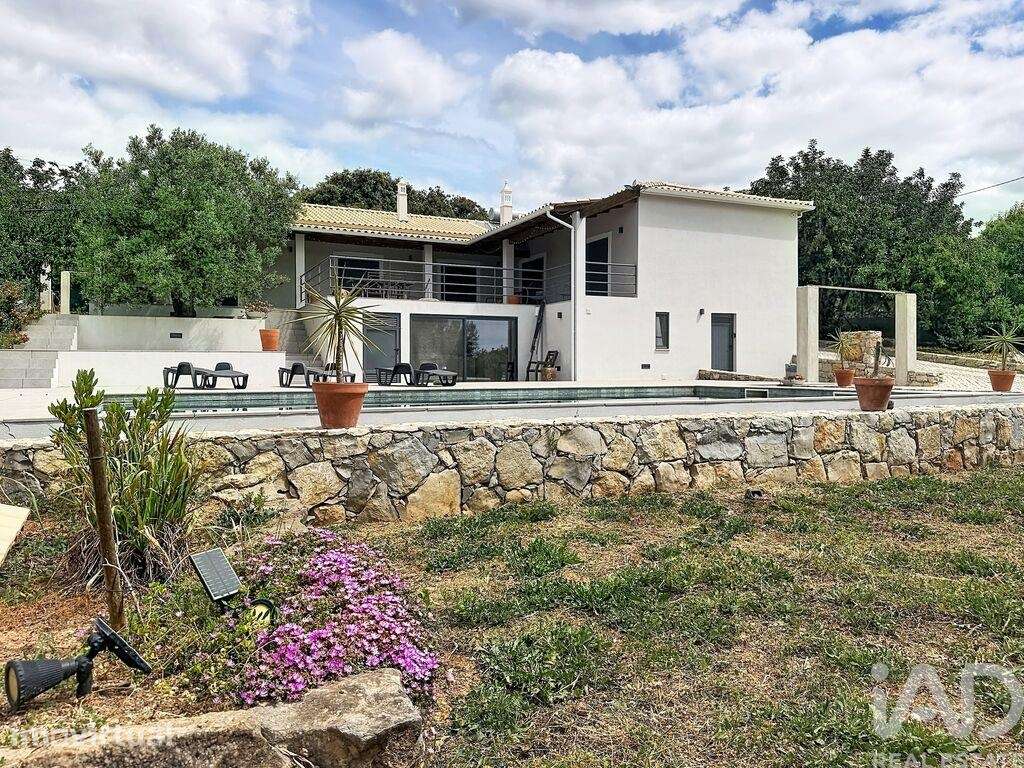 Casa / Villa em São Brás de Alportel - Grande imagem: 2/36