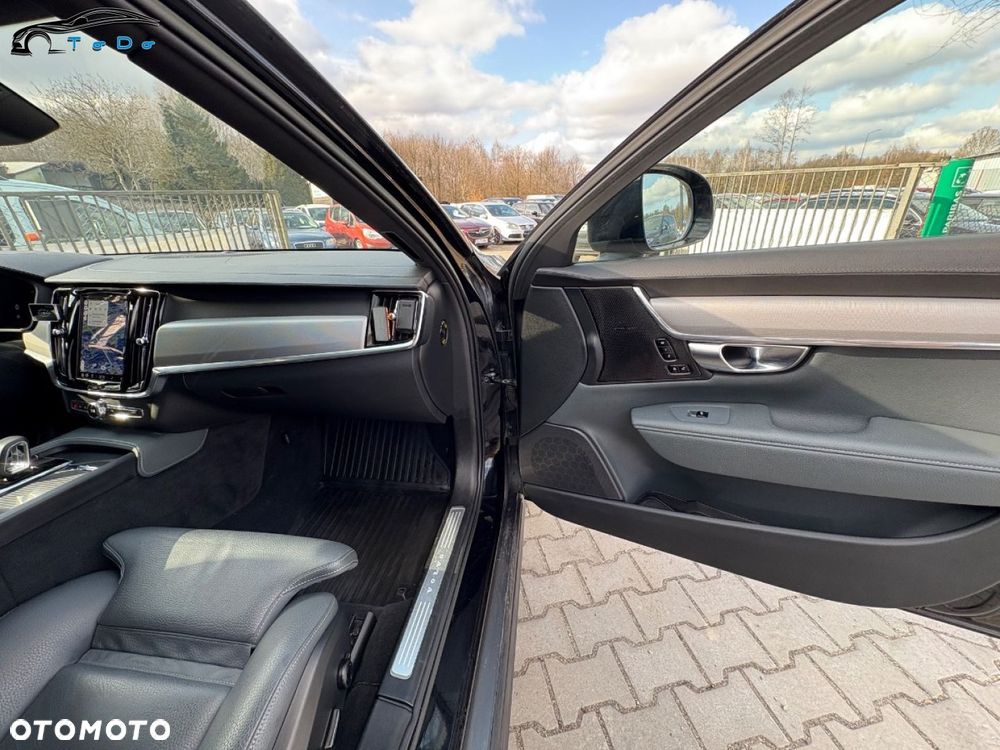Volvo V90 Cross Country - 26