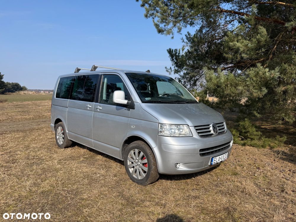 Volkswagen Multivan - 1