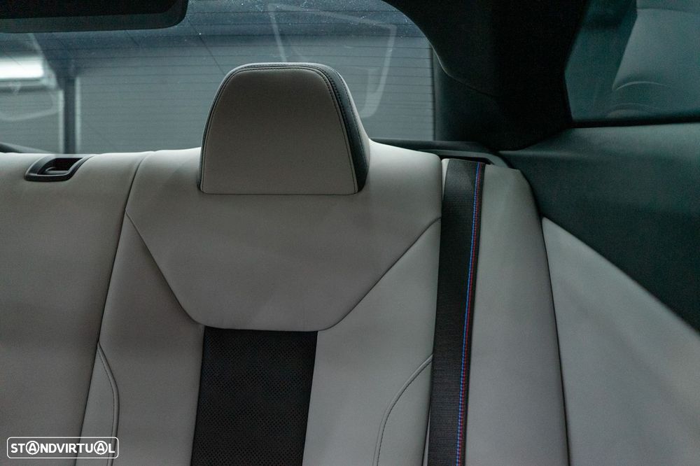 BMW M4 Competition xDrive - 29