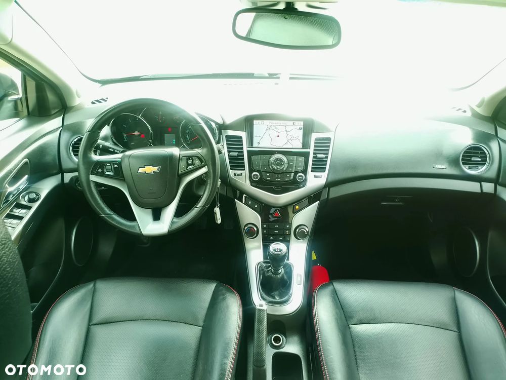 Chevrolet Cruze 1.8 LTZ - 17