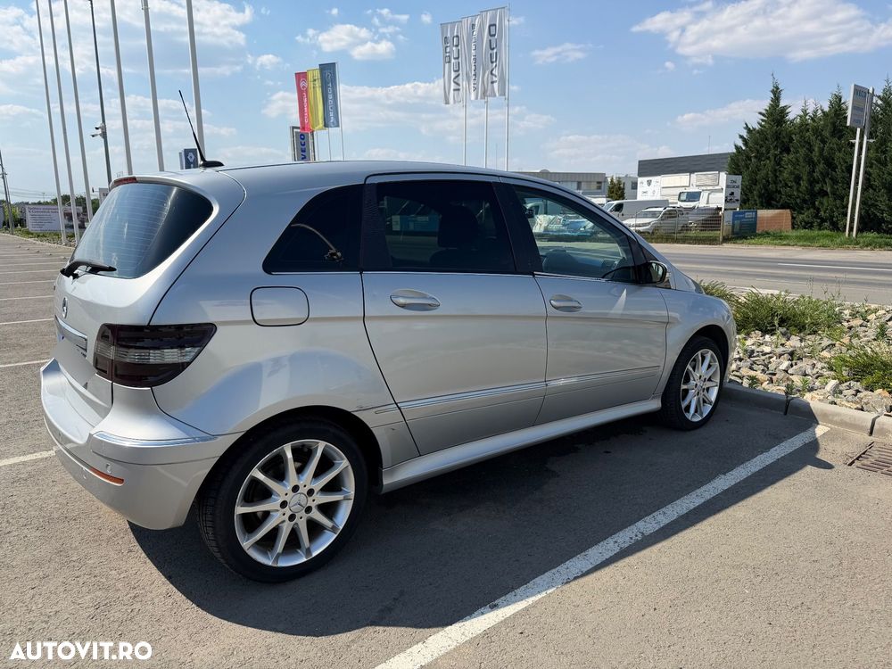 Mercedes-Benz B 200 - 8