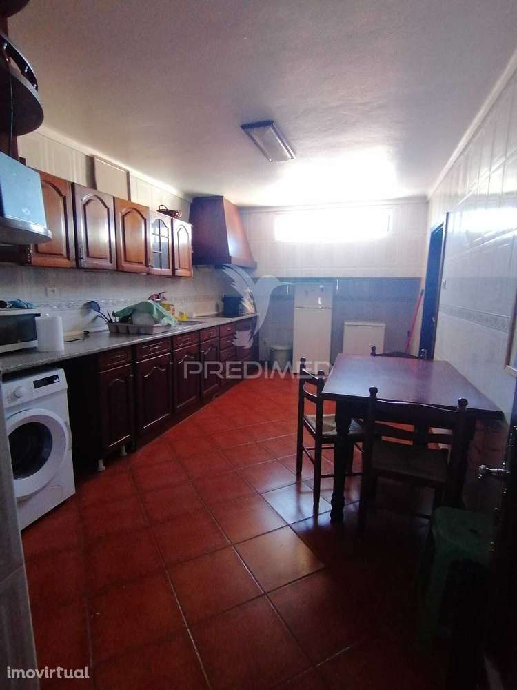 moradia de R/C e 1º andar - Grande imagem: 4/6