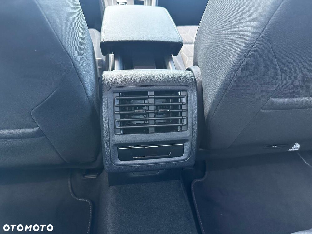 Volkswagen Golf - 17