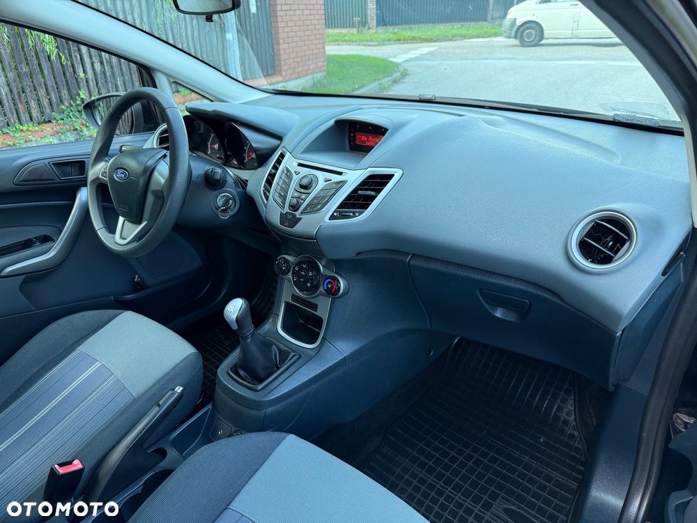 Ford Fiesta 1.25 Ambiente - 7