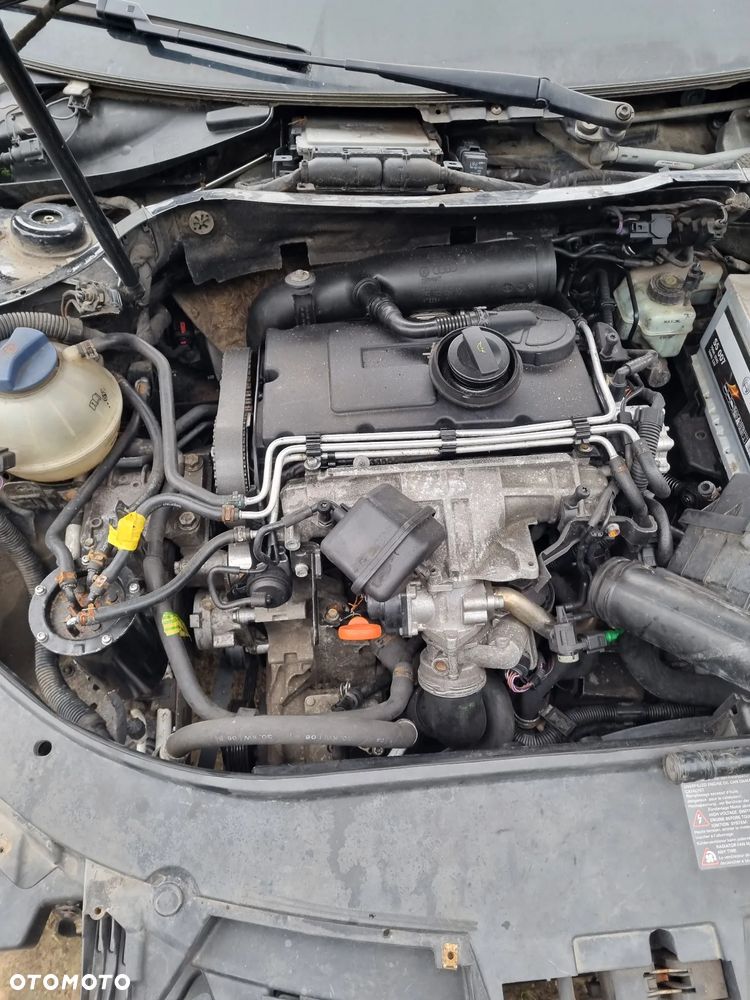 Vw passat b6 kombi 2.0 tdi BKP skrzynia JLU lakier LC9X na czesci - 11