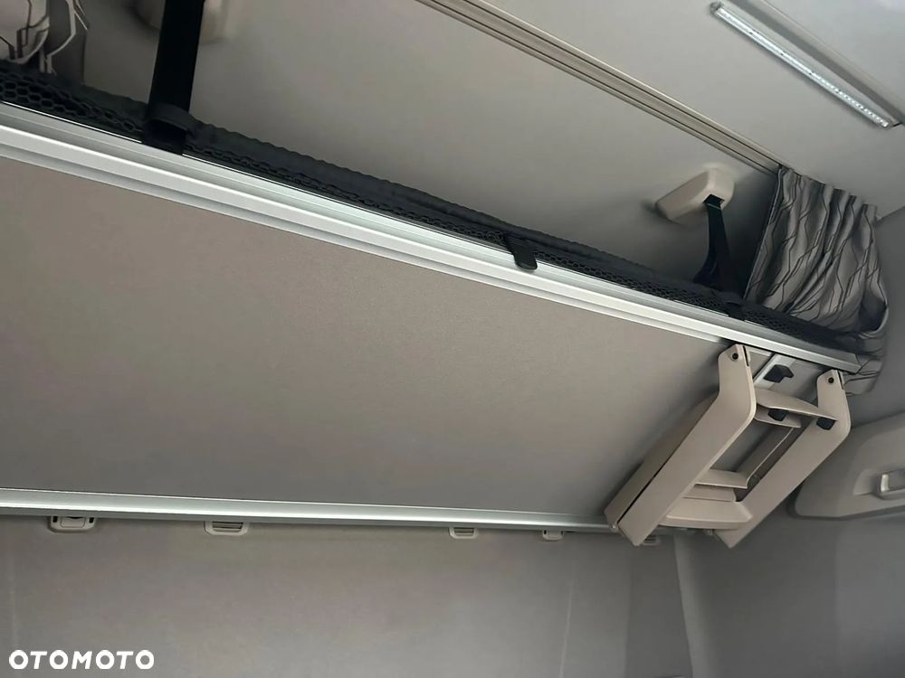 DAF XG 530 FT STANDARD STOCK (31950) - 11