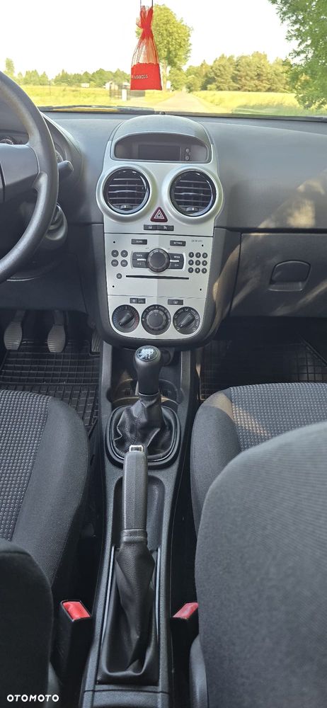 Opel Corsa 1.2 16V Essentia - 14