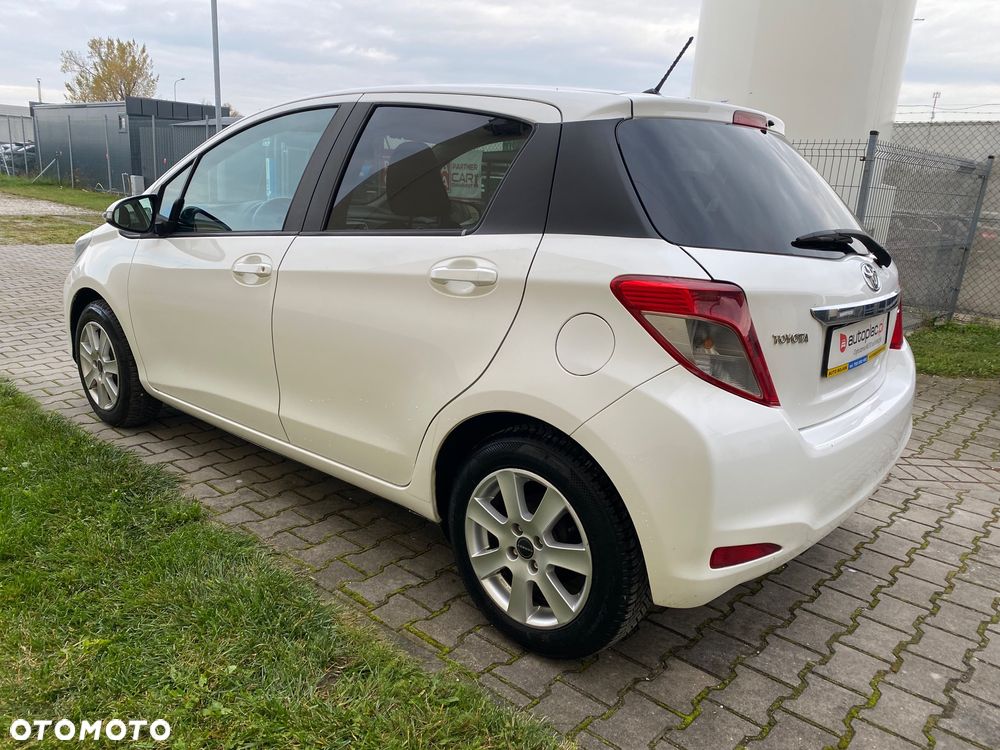 Toyota Yaris 1.33 Premium - 5
