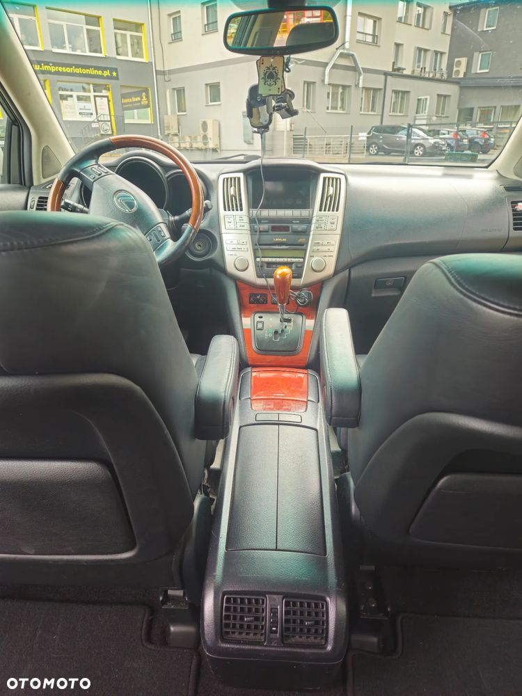 Lexus RX - 8