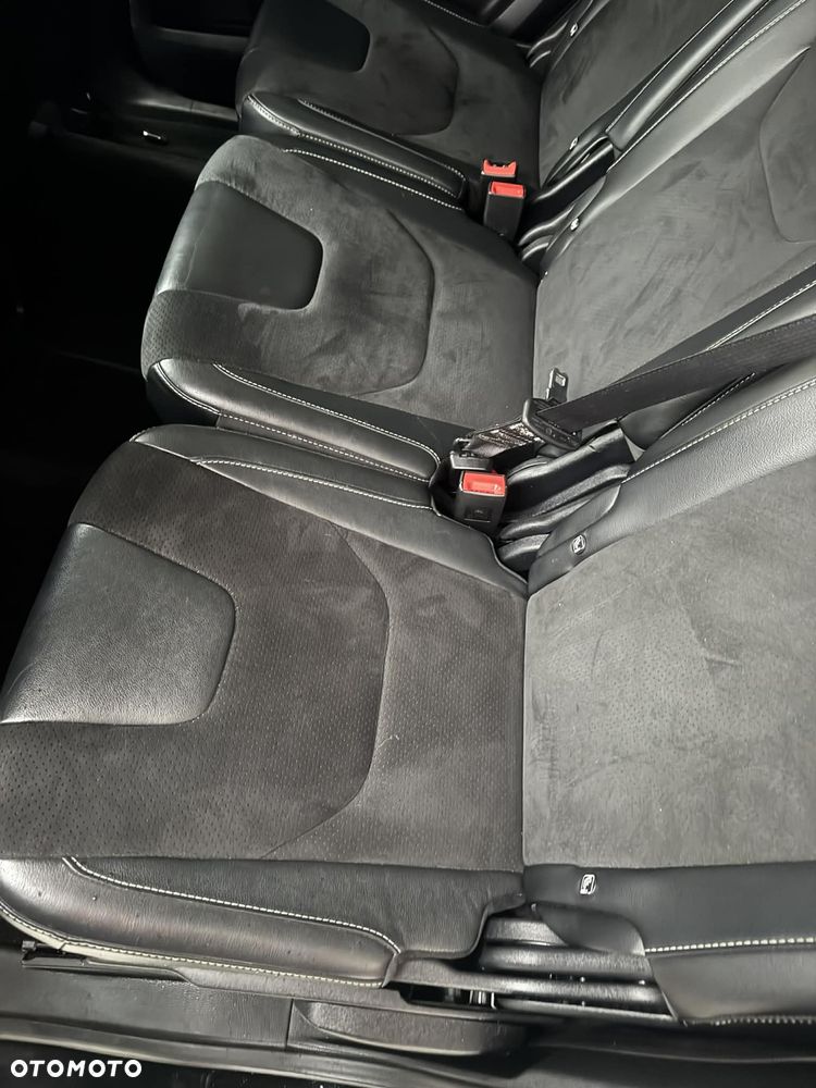 Ford S-Max - 17