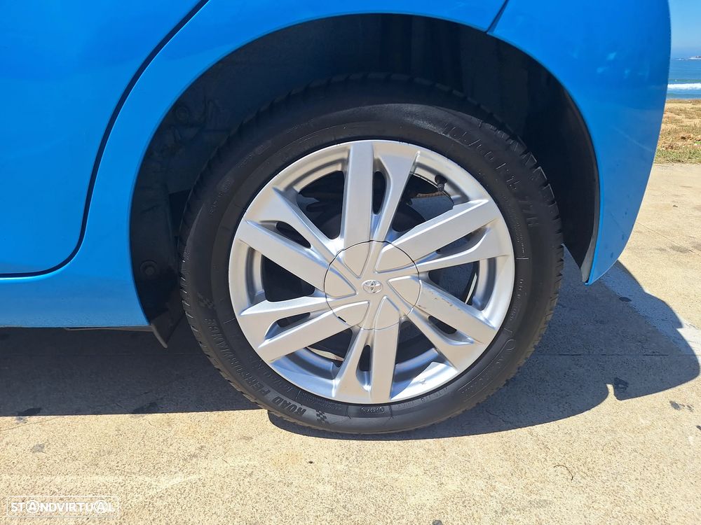 Toyota Aygo 1.0 X-Wave - 16
