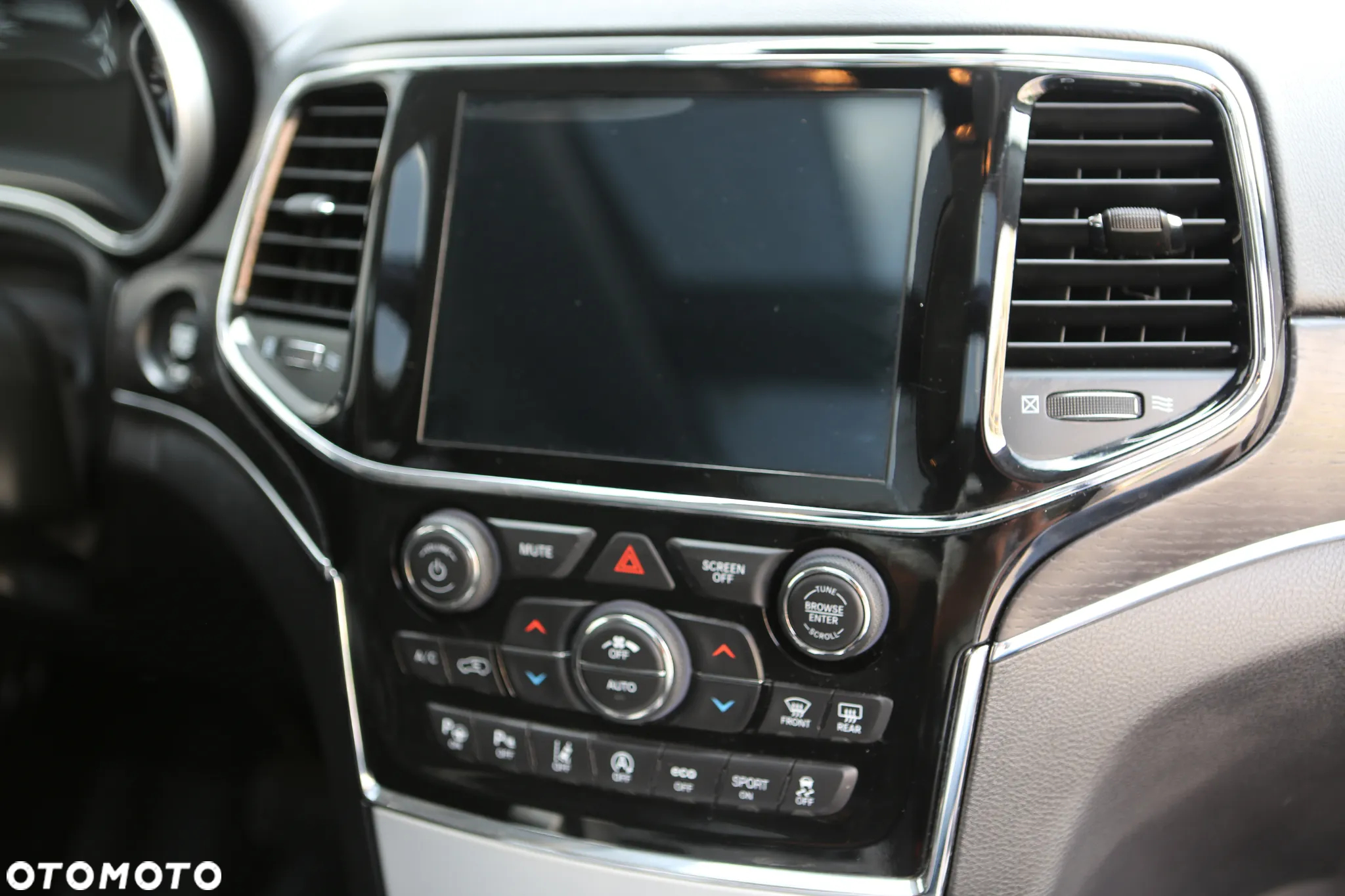 Jeep Grand Cherokee 3.0 CRD Summit - 27