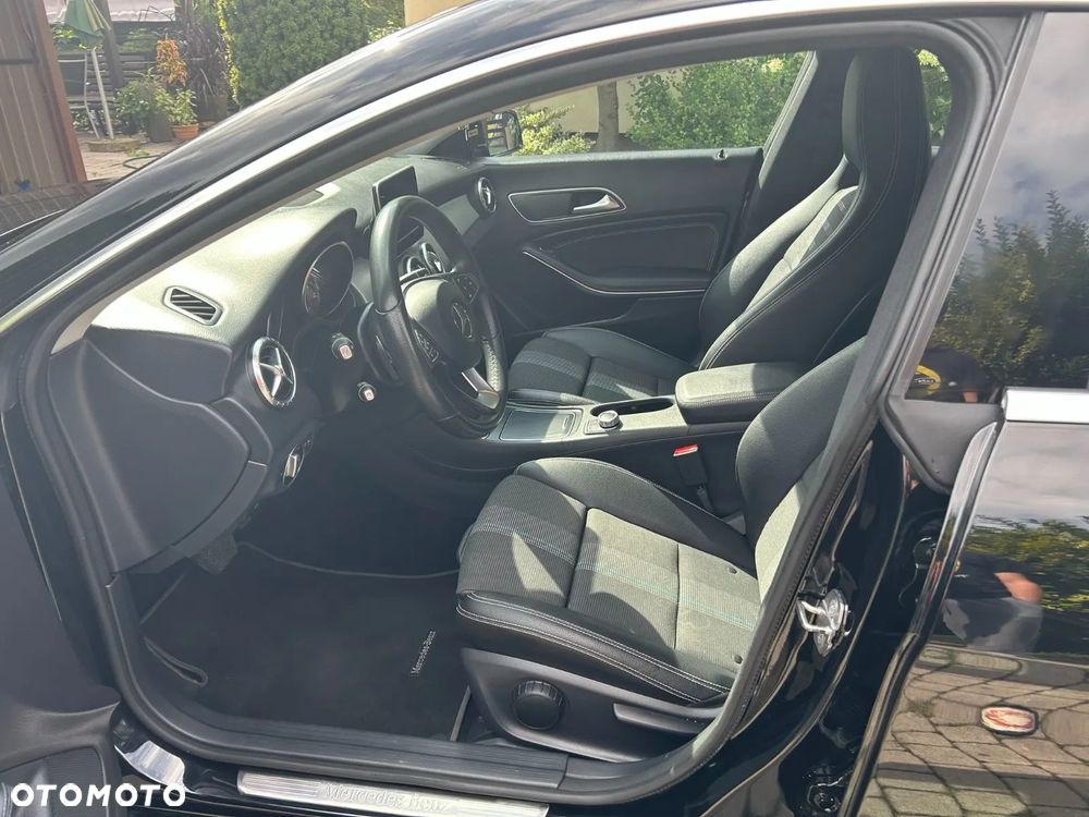 Mercedes-Benz CLA 180 d 7G-DCT - 6