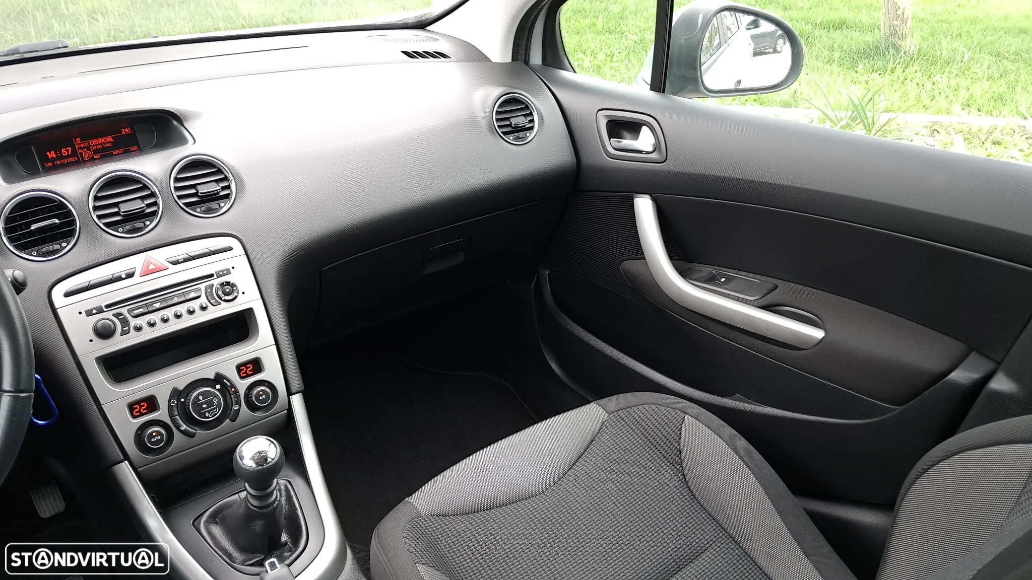Peugeot 308 SW 1.6 HDi Executive CVM6 - 20