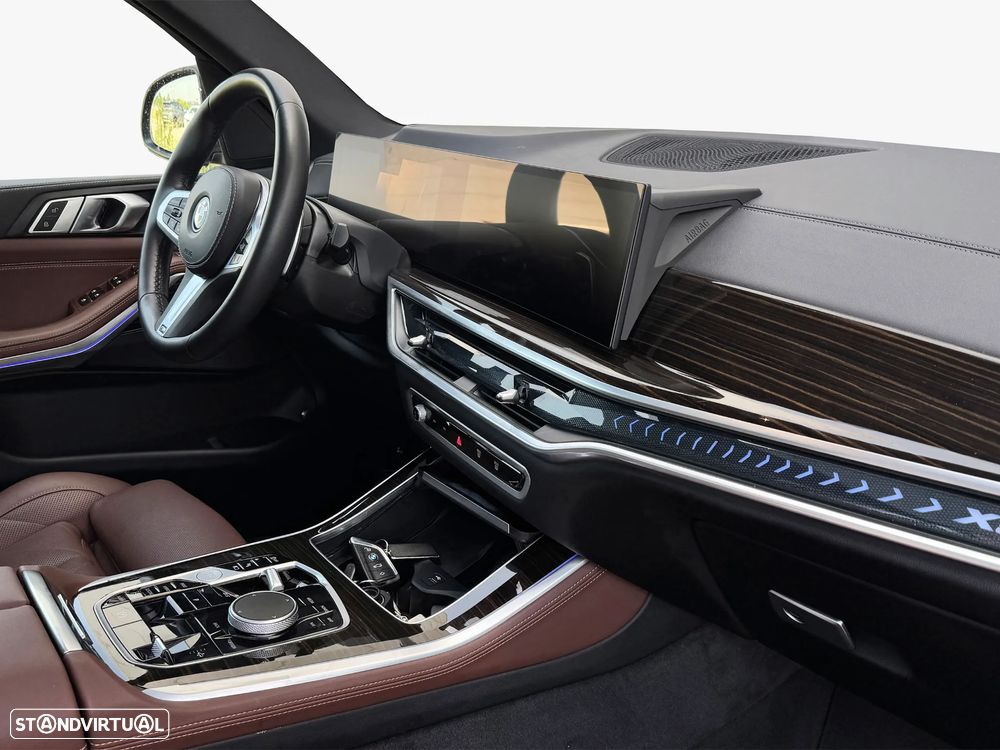 BMW X5 50 e xDrive Edição Desportiva M - 11