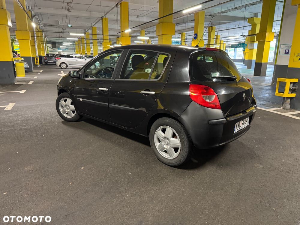 Renault Clio 1.2 16V All Inclusive - 4