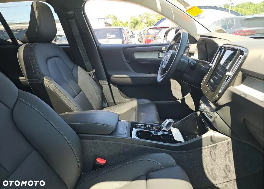 Volvo XC 40 B5 B AWD Ultimate Dark - 9
