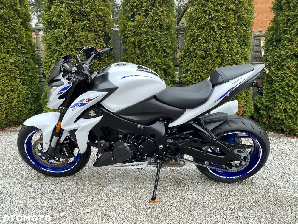 Suzuki GSX - 5