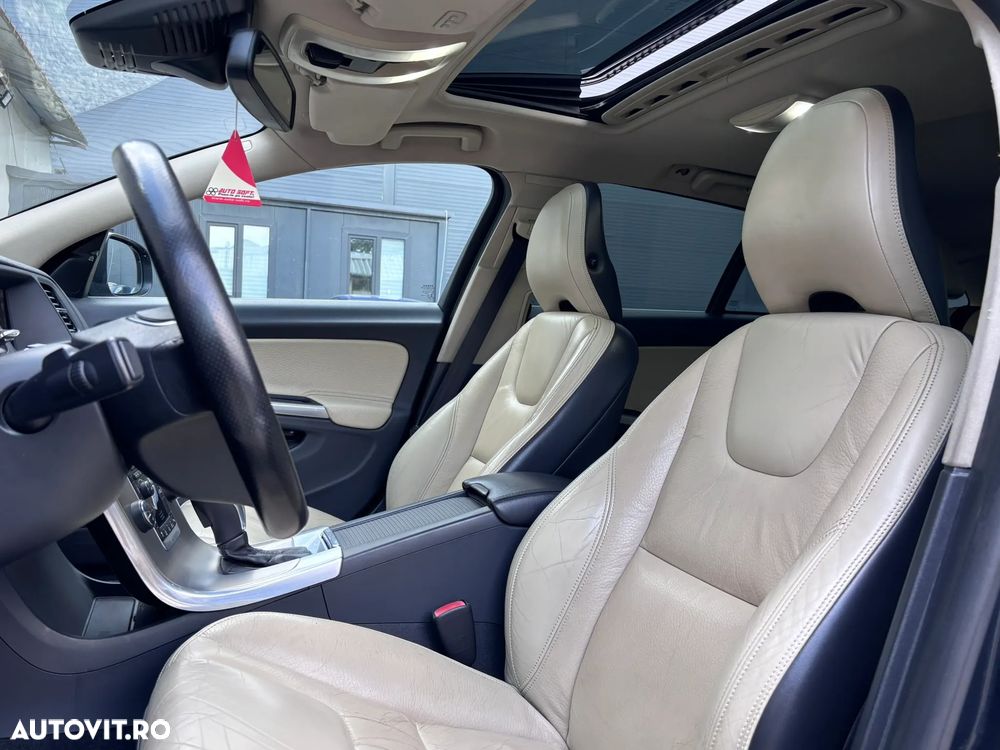 Volvo V60 D3 Start-Stop Summum - 21