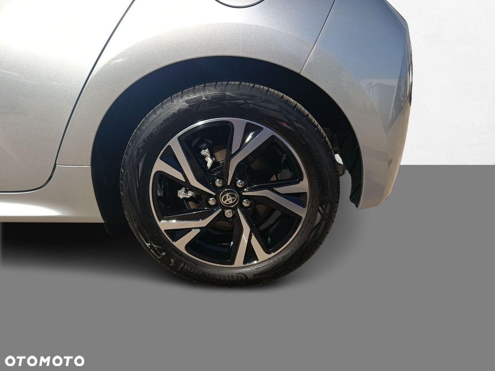 Toyota Yaris Hybrid 1.5 Style - 19